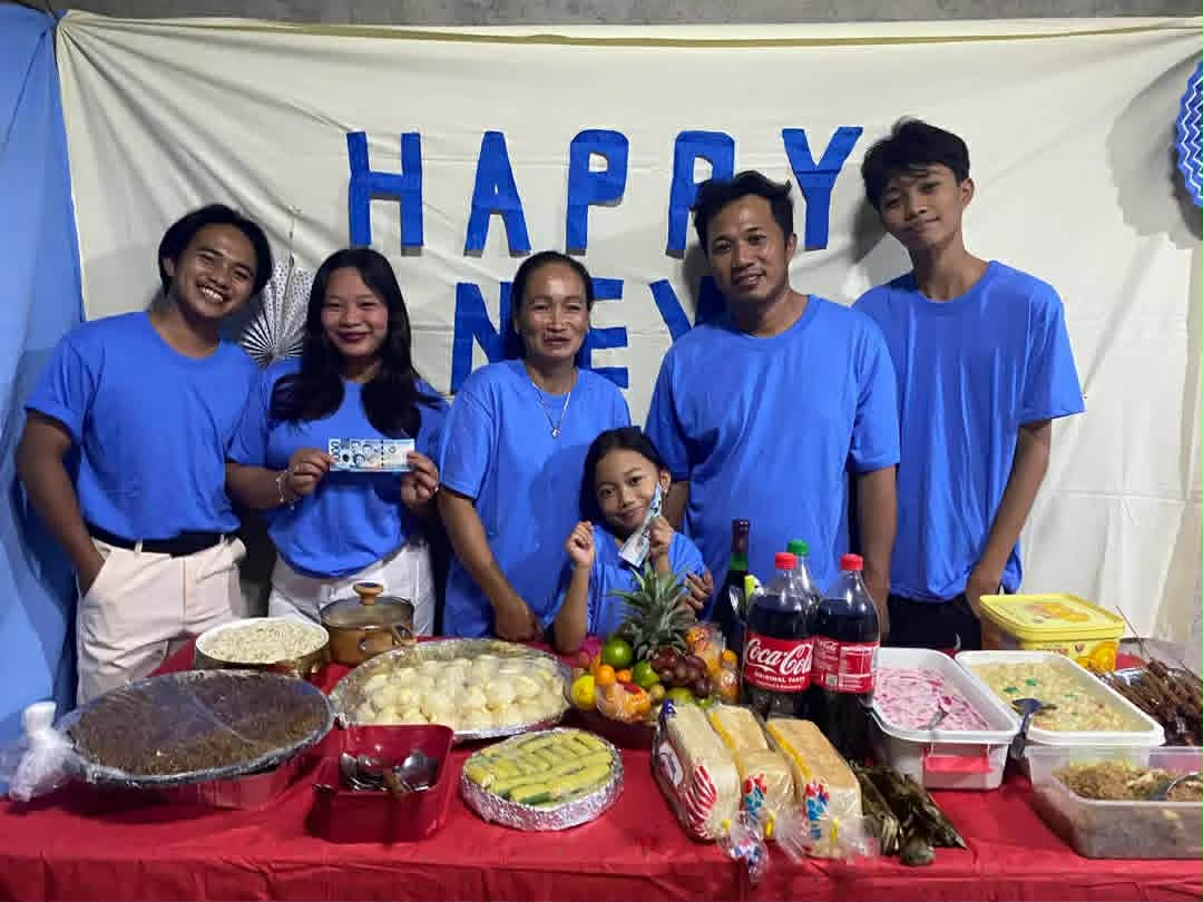Celebrating the New Year with family of my bf